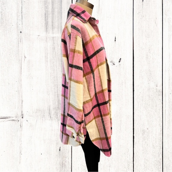 NWT Fuzzy Flannel Plaid Shaket - Multiple Sizes - Picture 2 of 7